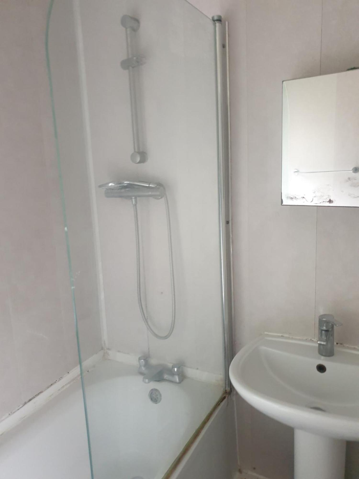 לידס Mother-In-Law Guest House Hotel Leeds מראה חיצוני תמונה