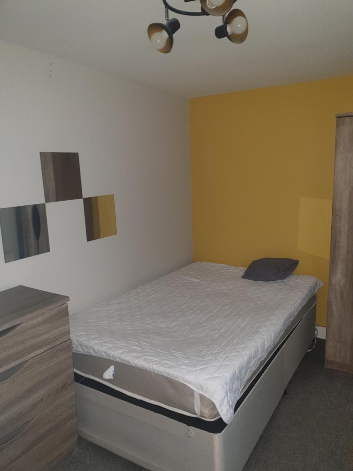 לידס Mother-In-Law Guest House Hotel Leeds מראה חיצוני תמונה