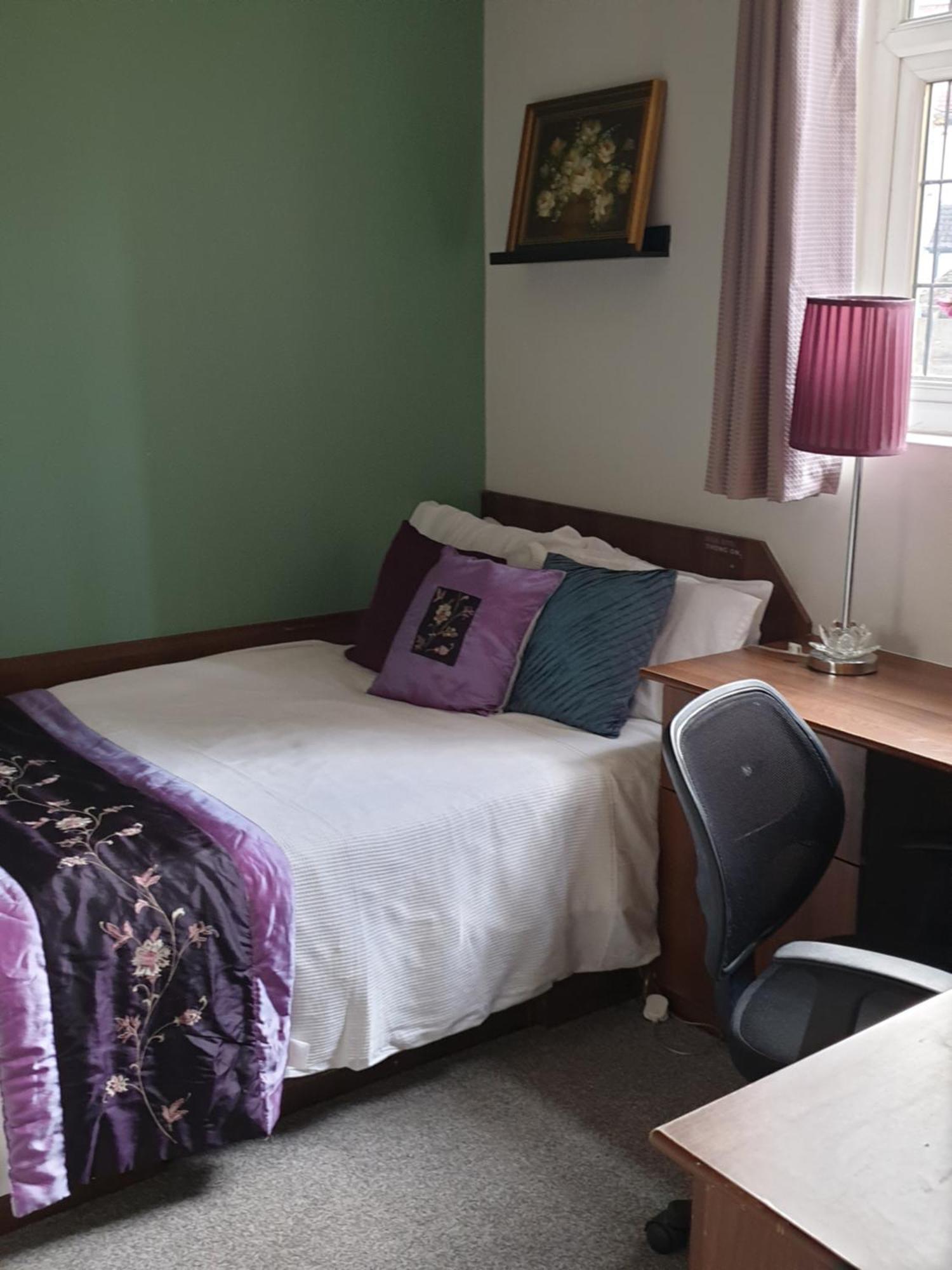 לידס Mother-In-Law Guest House Hotel Leeds מראה חיצוני תמונה
